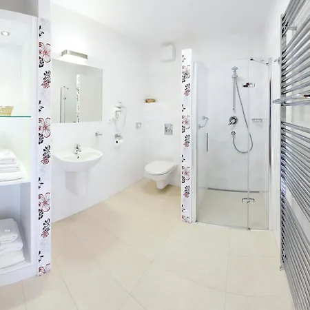 Hotel Lázeňský A Wellness Nivamare Luhačovice