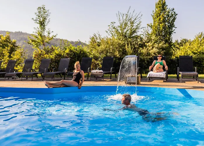Lazensky A Wellness Nivamare 4*